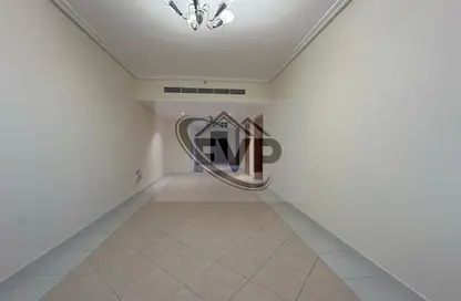 Apartment - 2 Bedrooms - 2 Bathrooms for rent in 21st Century Tower - Sheikh Zayed Road - Dubai