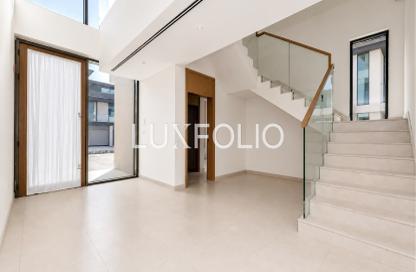 Villa - 4 - 7 for rent in Farm Gardens - The Valley - Dubai