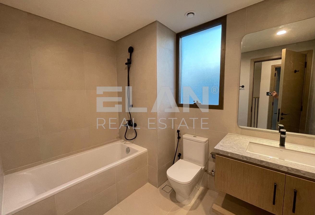 Elegant 3-Bedroom Villa | Family-Friendly |Serene photo 9