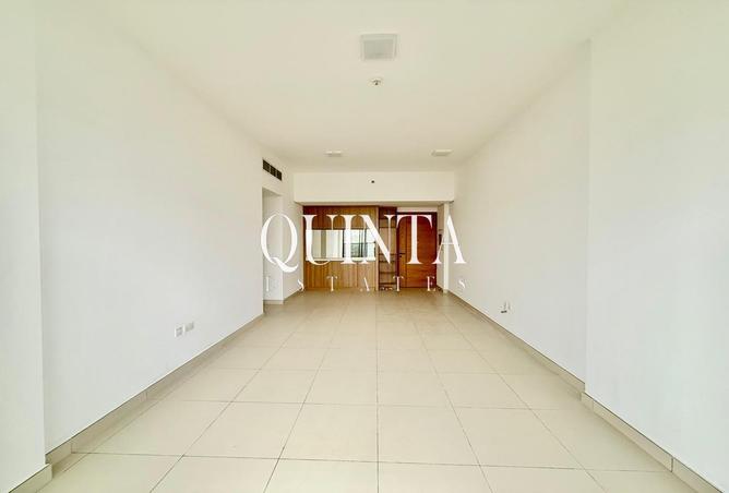 87878189 - Property Image 2