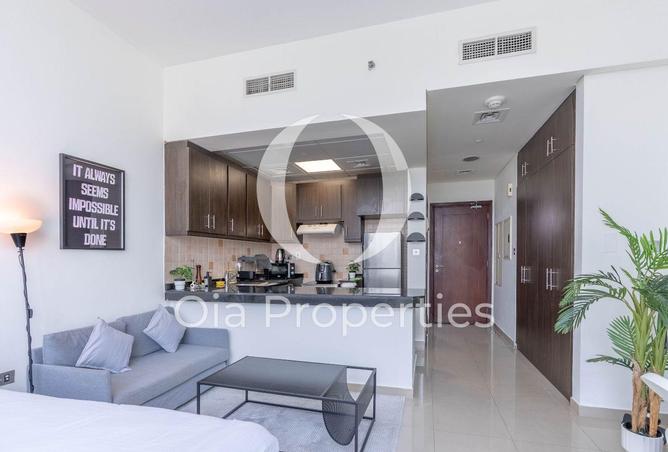 Lavish Studio | Ready to Move In | Great Amenities — photo 4