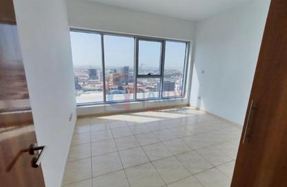 Apartment - 2 Bedrooms - 2 Bathrooms for rent in Skycourts Tower E - Skycourts Towers - Dubai Land Residence Complex - Dubai Apartment - 2 Bedrooms - 2 Bathrooms for rent in Skycourts Tower E - Skycourts Towers - Dubai Land Residence Complex - Dubai