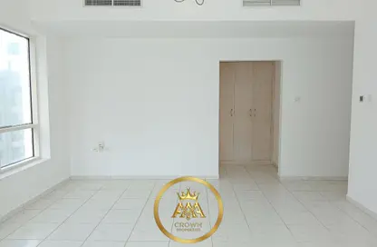 شقة - 3 غرف نوم - 4 حمامات للايجار في شارع التعاون الجديد - التعاون - الشارقة