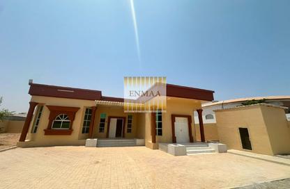 Villa - 4 Bedrooms - 3 Bathrooms for rent in Al Dhait South - Al Dhait - Ras Al Khaimah