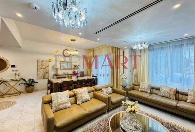 73117963 - Property Image 3