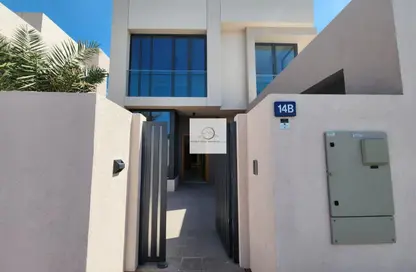 Villa - 4 Bedrooms - 5 Bathrooms for rent in Al Garhoud Villas - Al Garhoud - Dubai Villa - 4 Bedrooms - 5 Bathrooms for rent in Al Garhoud Villas - Al Garhoud - Dubai
