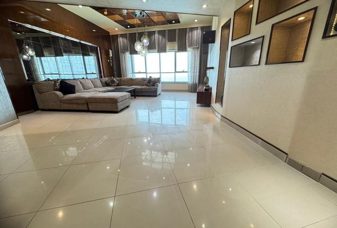 72719417 - Property Image 3