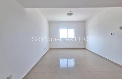 Apartment - Studio - 1 Bathroom for rent in Al Hafeet Tower - Al Khan - Sharjah