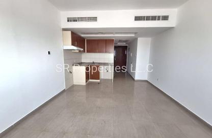 Apartment - Studio - 1 Bathroom for rent in Al Hafeet Tower - Al Khan - Sharjah