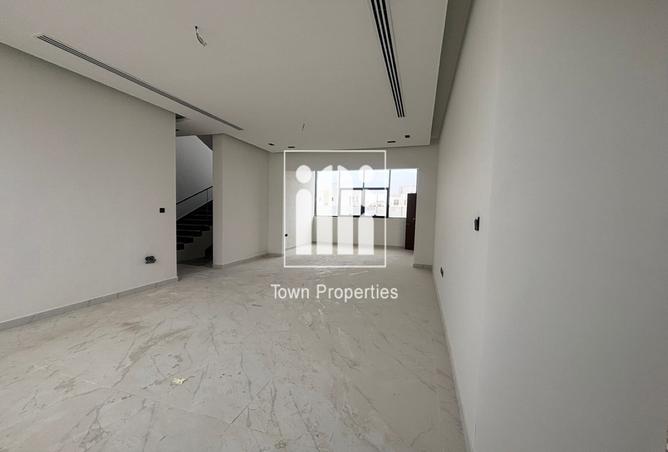 129742158 - Property Image 2