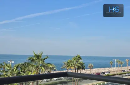 Apartment - 2 Bedrooms - 3 Bathrooms for rent in The 8 - The Crescent - Palm Jumeirah - Dubai