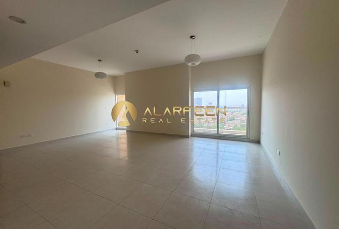 123389374 - Property Image 2