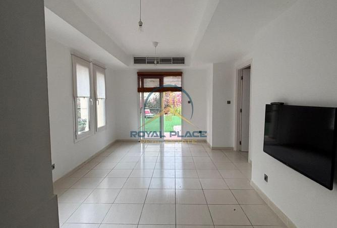 85327556 - Property Image 2