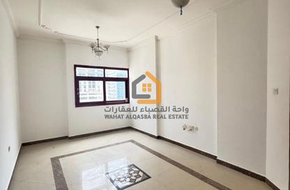 Apartment - 1 - 2 for rent in Al Khan Corniche - Al Khan - Sharjah