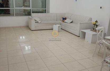 شقة - غرفة نوم - 2 حمامات للبيع في أورينت تاور 1 - أورينت تاور - البستان - عجمان