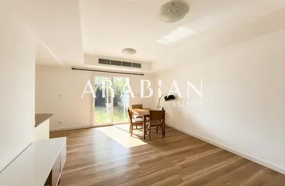 Villa - 2 Bedrooms - 3 Bathrooms for rent in Springs 11 - The Springs - Dubai