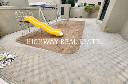 Villa - 5 - 6 for rent in Al Falaj - Al Riqqa - Sharjah
