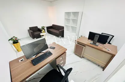 Office Space - Studio - 1 Bathroom for rent in Fatima Mohammad Ahmad Bin Suleiman Building - Al Raffa - Bur Dubai - Dubai