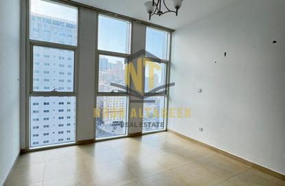 Apartment - 6 - 4 for rent in New Al Taawun Road - Al Taawun - Sharjah