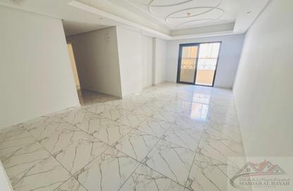 Apartment - 2 - 3 for rent in Muwaileh 29 Building - Muwaileh - Sharjah