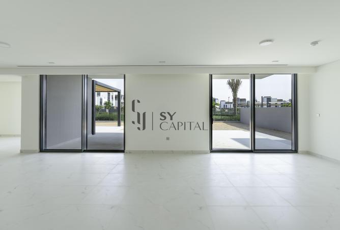 74232946 - Property Main Image