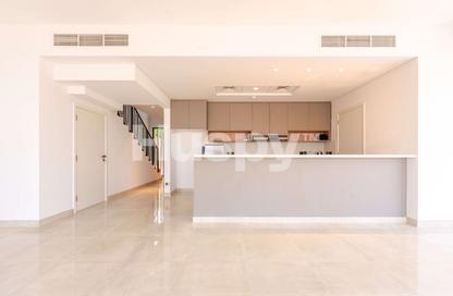 Townhouse - 2 Bedrooms - 3 Bathrooms for rent in Falcon Island North - Falcon Island - Al Hamra Village - Ras Al Khaimah