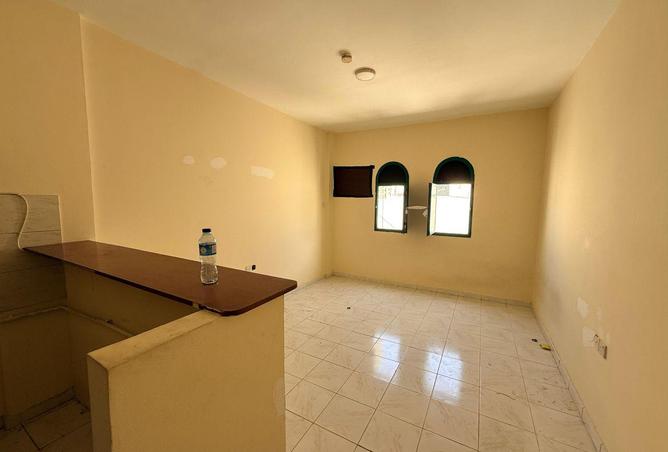 74259027 - Property Image 2