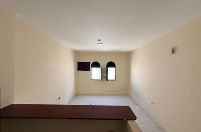 Apartment - Studio - 4 Bathrooms for rent in Bu Tina - Al Sharq - Sharjah