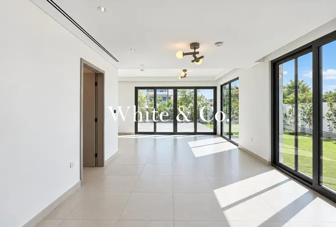 152815229 - Property Image 2