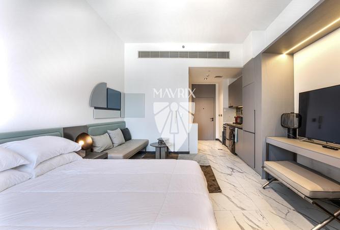 Spacious Layout | Available Now | Fully Furnished photo 3