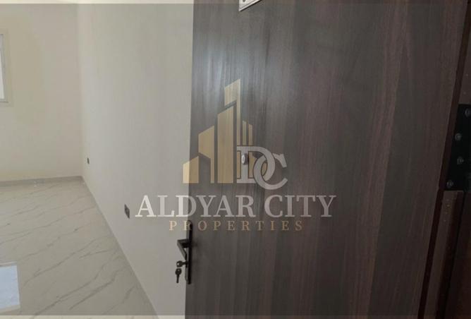 102410987 - Property Image 3