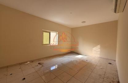 Labor Camp - Studio - 7+ for rent in Al Sajaa Industrial - Al Sajaa - Sharjah