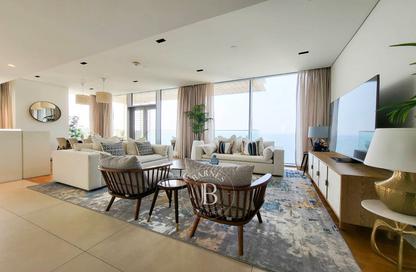 Apartment - 4 - 6 for rent in Bluewaters Residences Building 2 - Bluewaters Residences - Bluewaters - Dubai Apartment - 4 - 6 for rent in Bluewaters Residences Building 2 - Bluewaters Residences - Bluewaters - Dubai