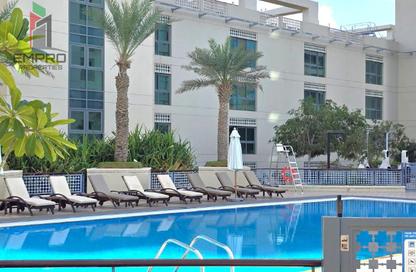 Apartment - 2 Bedrooms - 3 Bathrooms for rent in The Links West Tower - The Links - The Views - Dubai
