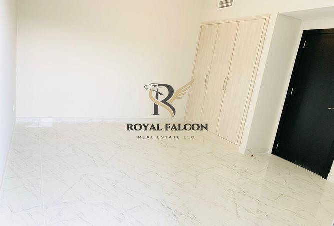 73850185 - Property Image 3