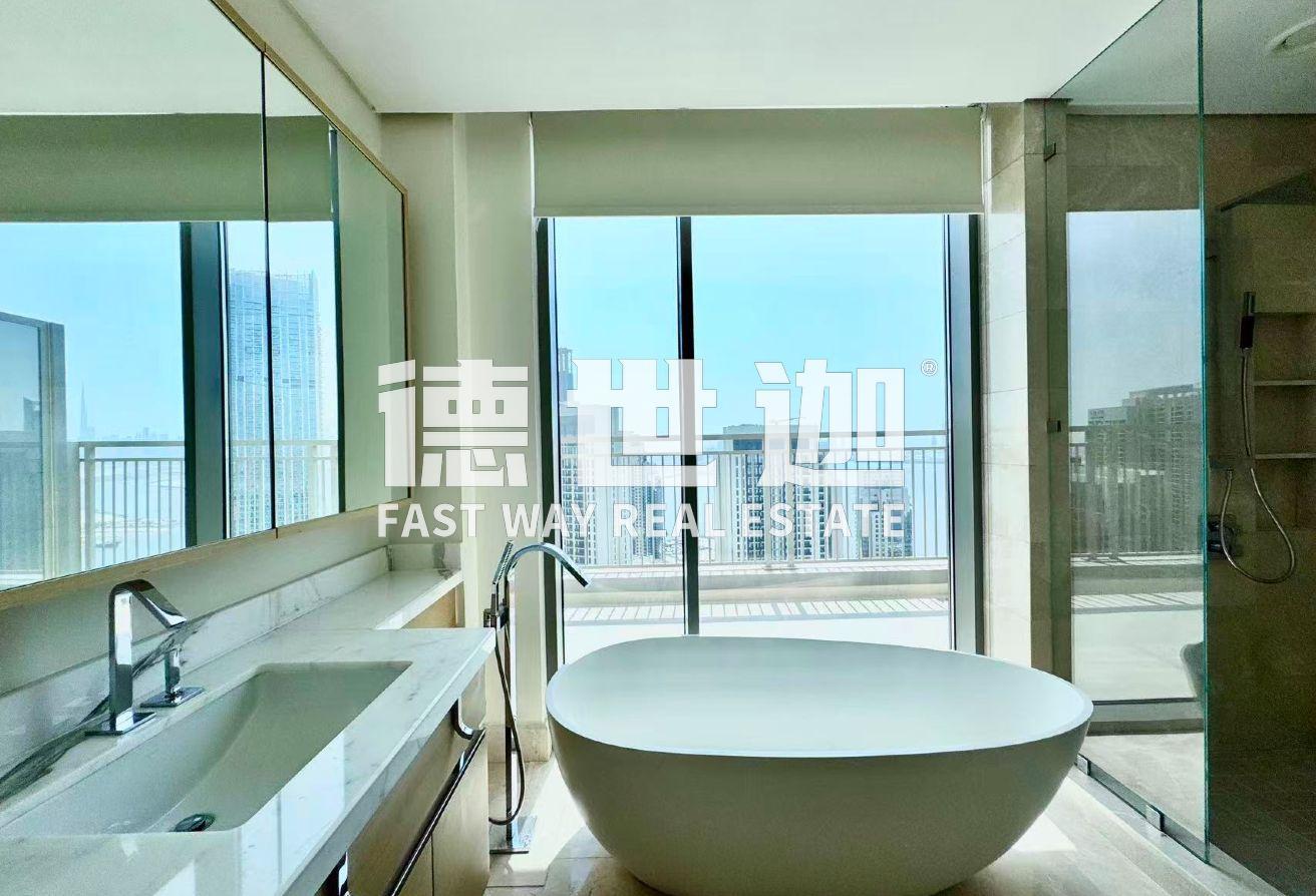 Sea and Burj view/Upgraded unit/4 beds+ maid room photo 12