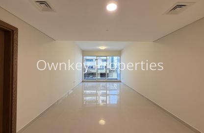 Apartment - 2 - 3 for rent in Golden Sands 14 - Al Mankhool - Bur Dubai - Dubai