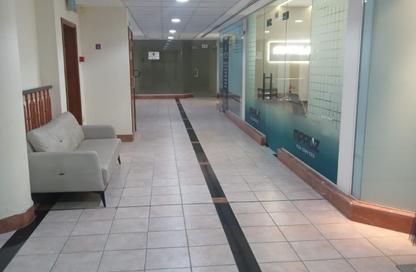 Shop - Studio for rent in Karama Gold Building - Al Karama - Bur Dubai - Dubai