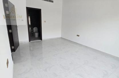 Apartment - 2 Bedrooms - 3 Bathrooms for rent in Al Mowaihat 3 - Al Mowaihat - Ajman Apartment - 2 Bedrooms - 3 Bathrooms for rent in Al Mowaihat 3 - Al Mowaihat - Ajman