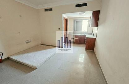 Apartment - Studio - 1 Bathroom for rent in Muwaileh - Sharjah