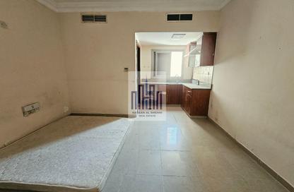 Apartment - Studio - 1 Bathroom for rent in Muwaileh - Sharjah Apartment - Studio - 1 Bathroom for rent in Muwaileh - Sharjah
