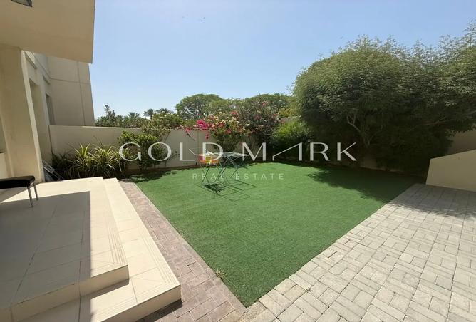 103700922 - Property Main Image