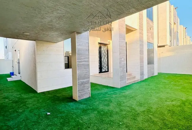 142868232 - Property Image 3