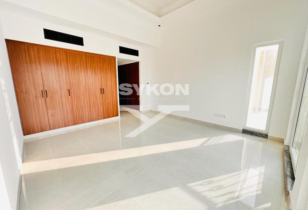 4BR Villa | Fully Upgraded | Gym | Pool | Barsha photo 8