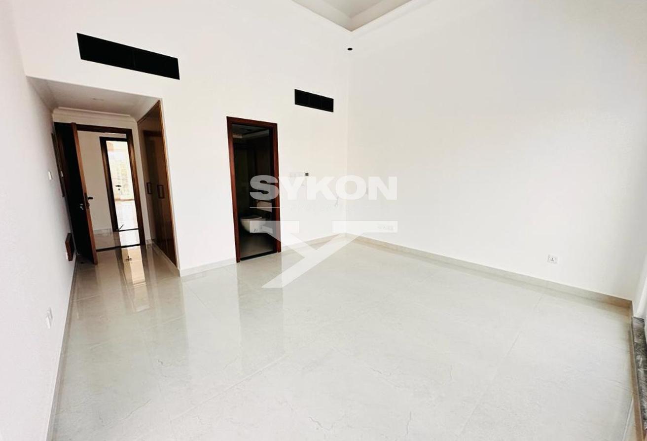 4BR Villa | Fully Upgraded | Gym | Pool | Barsha photo 9