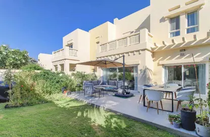 فيلا - 3 غرف نوم - 4 حمامات للايجار في البحيرات - دبي فيلا - 3 غرف نوم - 4 حمامات للايجار في البحيرات - دبي