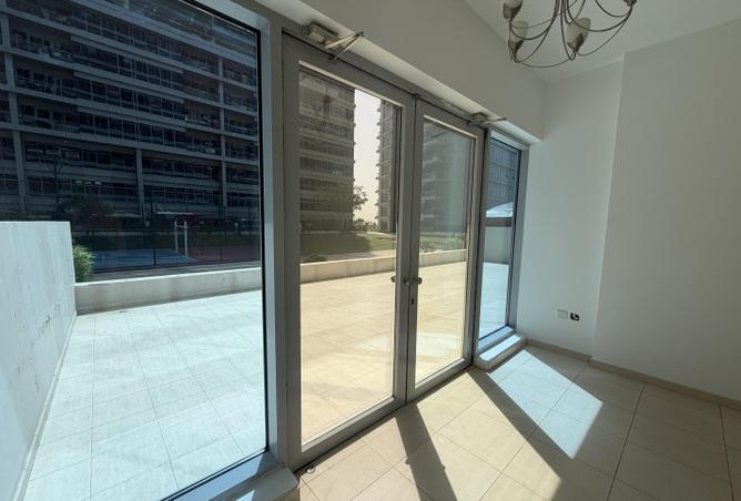 92712311 - Property Image 2