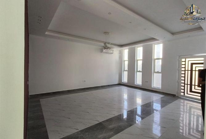 72310068 - Property Image 3