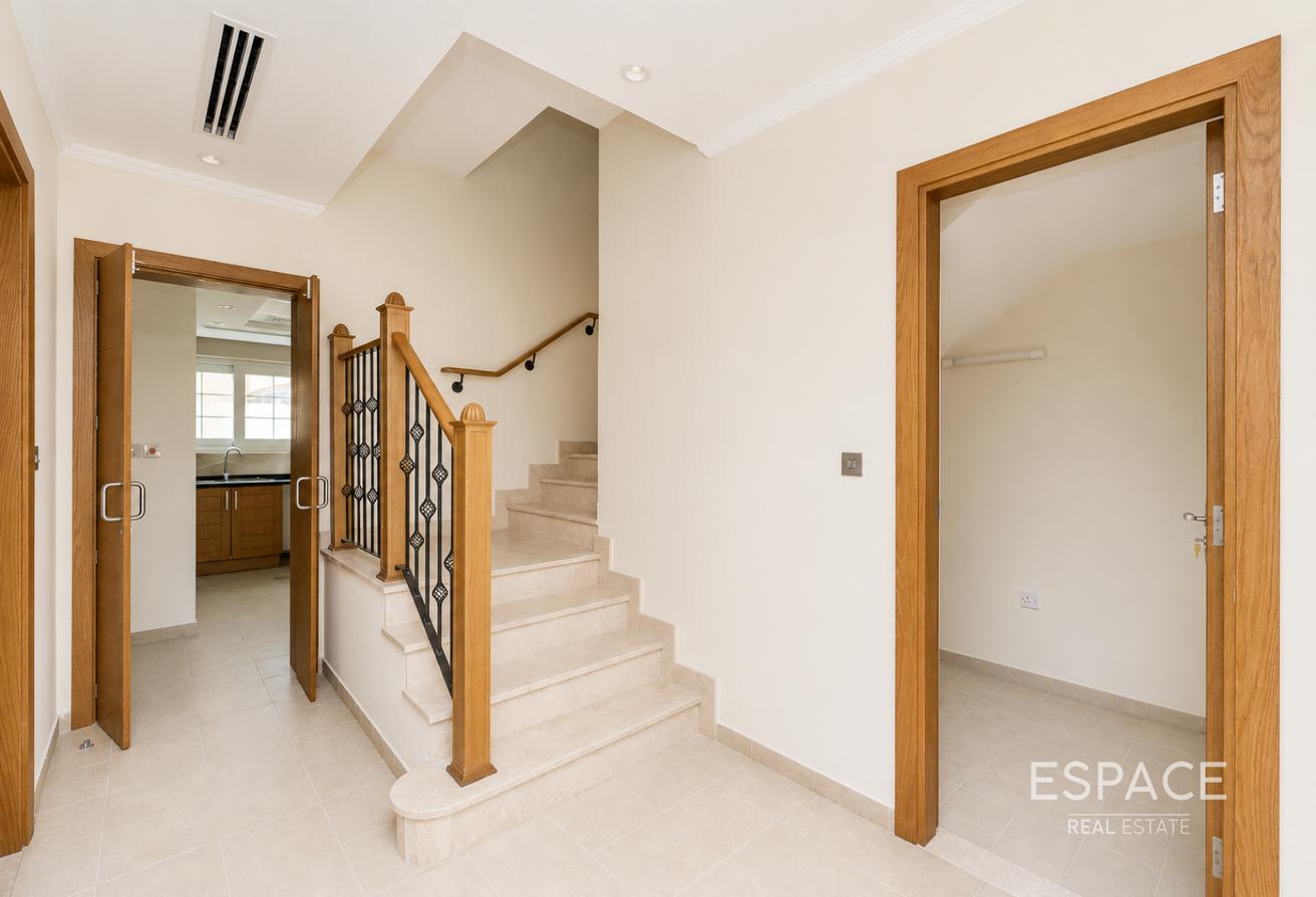 Large Plot | Back to Back | Well Maintained photo 15