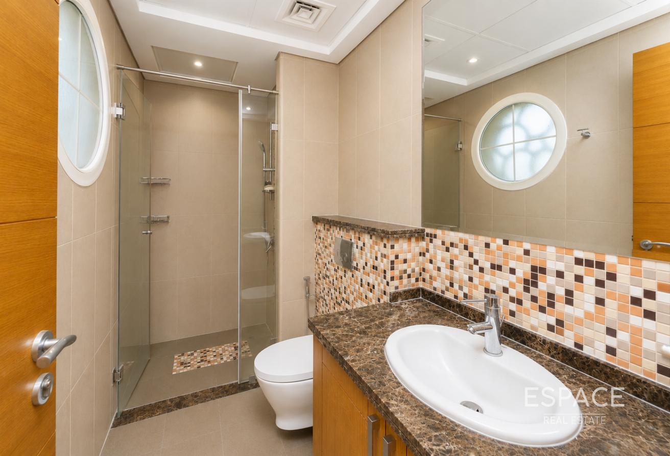 Large Plot | Back to Back | Well Maintained photo 7